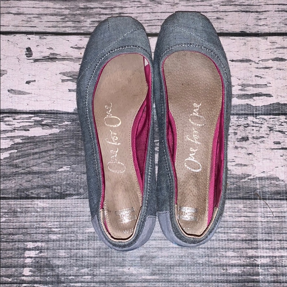 Toms Blue Denim  & Suede Flat Shoes Size 7 1/2